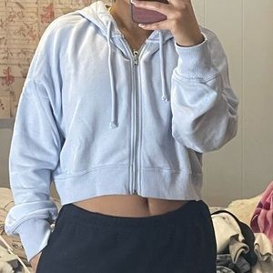 hollister baby blue cropped sweater, size small